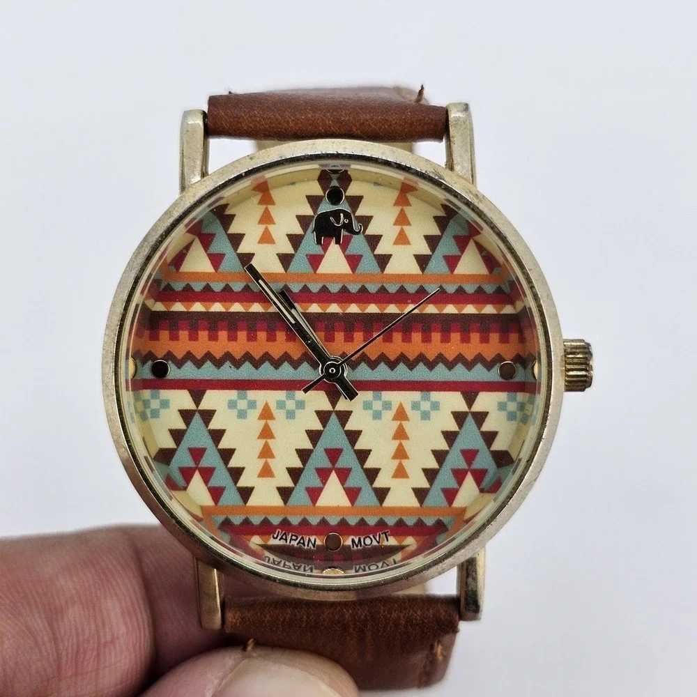 Southwest Theme Watch Women 38MM Brown Faux Leather Band New Battery‎
